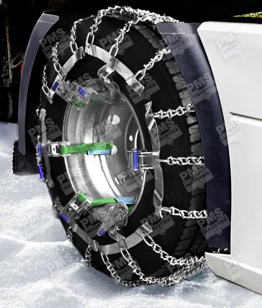 6 Snowcramp XXL en situation sur un pneu, chaines camion loi montagne